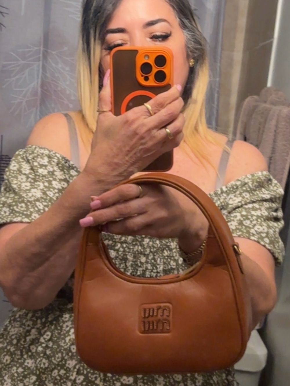 Classic Tan Leather Top-Handle Women’s Bag - Picture 7 of 7